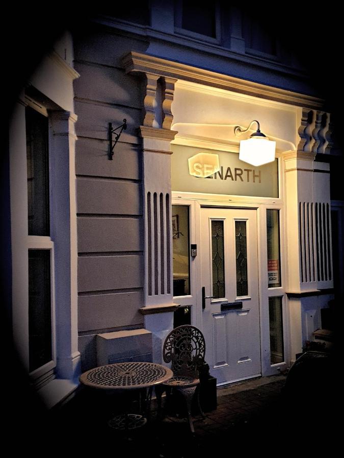 ランディドノー The Senarth Bed & Breakfast エクステリア 写真
