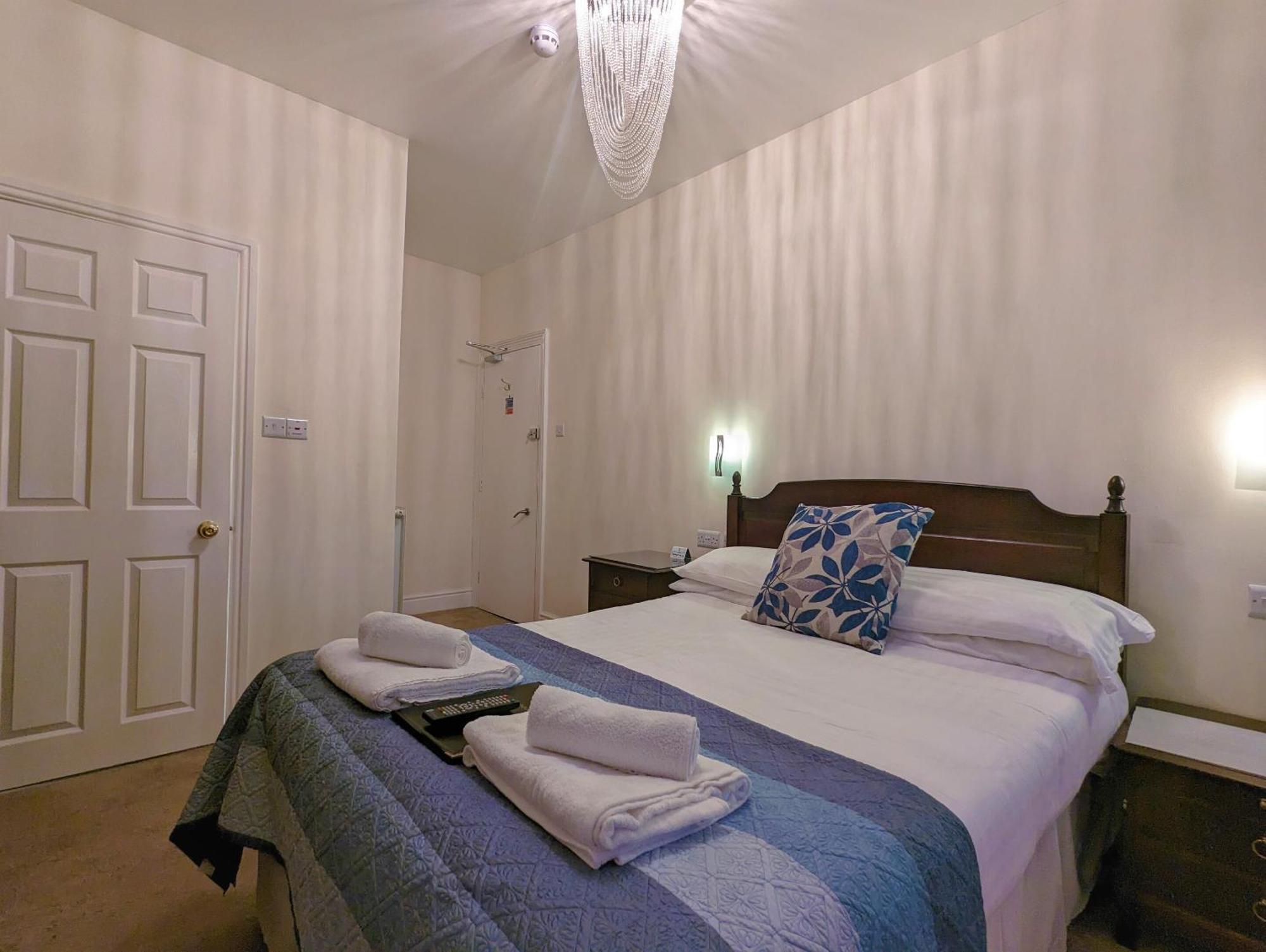 ランディドノー The Senarth Bed & Breakfast エクステリア 写真