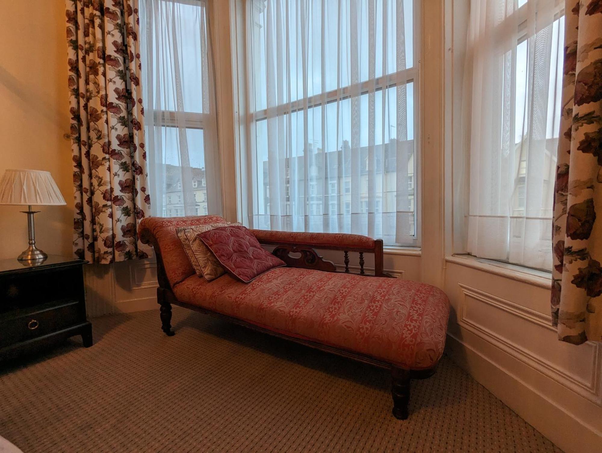 ランディドノー The Senarth Bed & Breakfast エクステリア 写真